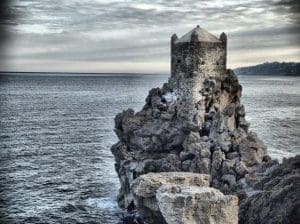 torre-acireale-562x420